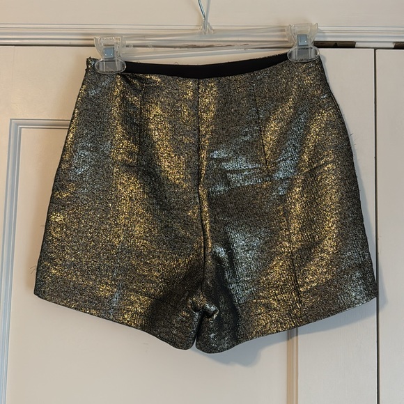 DVF GOLD METALLIC SHORTS - Picture 2 of 7